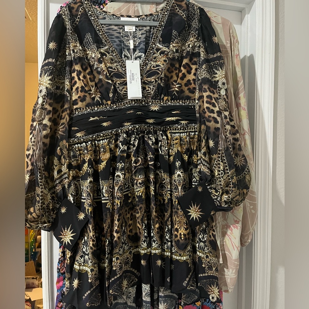 Nwt masked moonlight Camilla mini